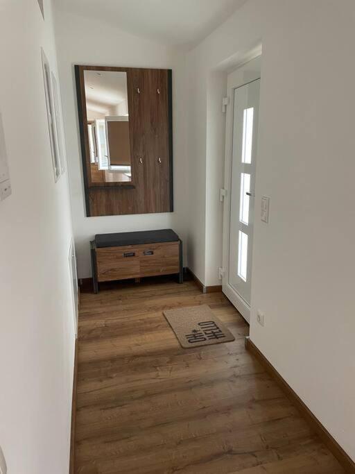 Apartment In Zentraler Lage Mit Privatparkplatz 그라펜뵈어 외부 사진